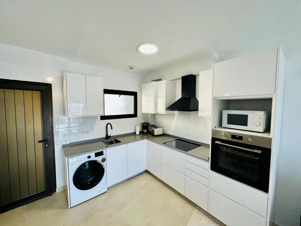 Ocean Front Cozy 2 Bedroom, 3 Beds Spacious- Netflix, Pool, Beach Lift & Fast Wifi Πλάγια ντελ Ινγκλές Εξωτερικό φωτογραφία